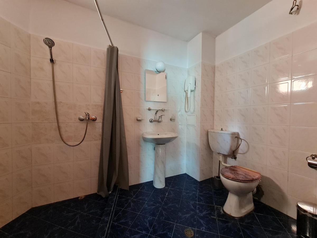 Hotel Алми Almi Święty Włas Zewnętrze zdjęcie